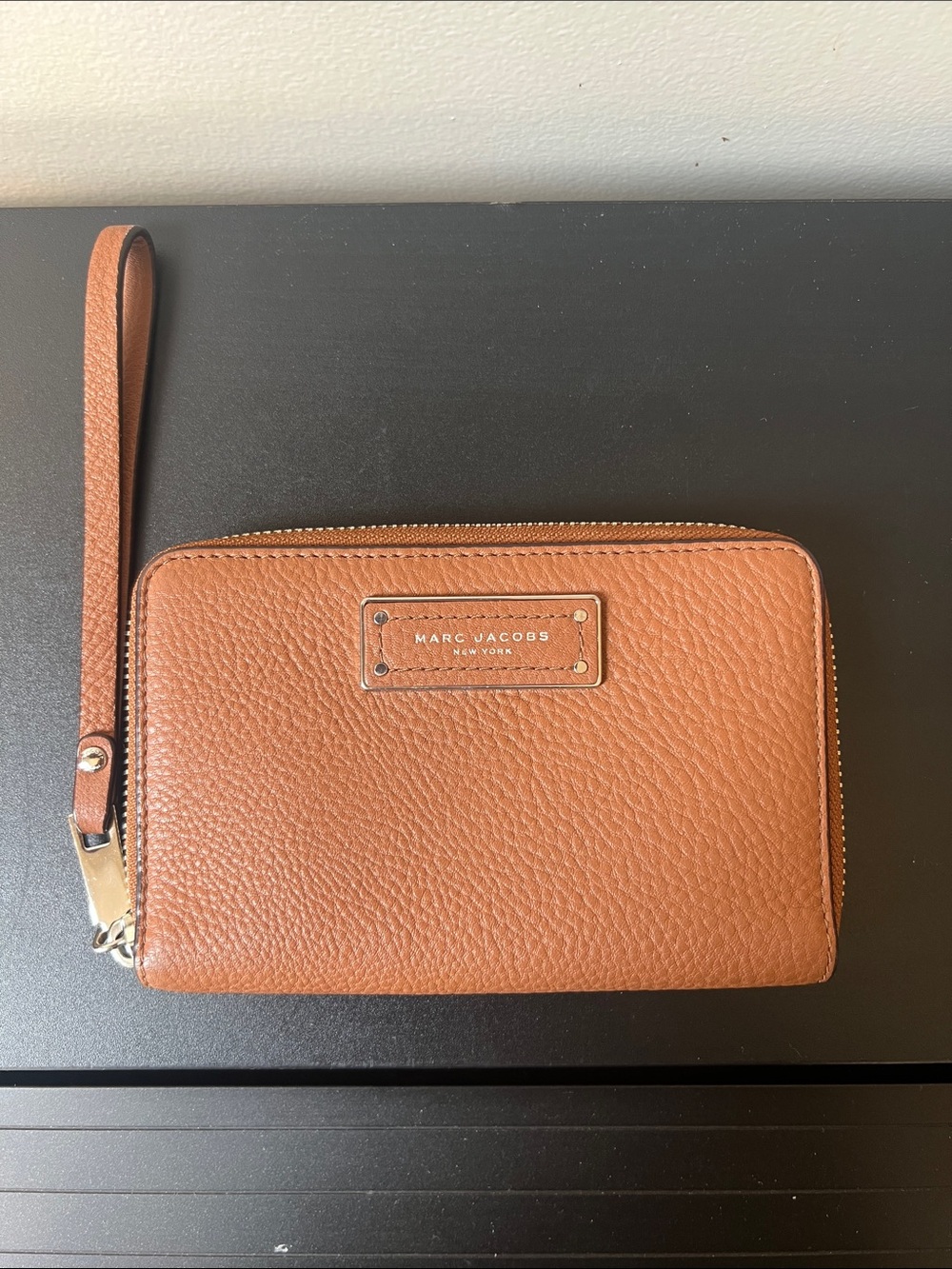 Marc Jacobs Too Hot to Handle Zip Phone Wristlet, Tan Leather